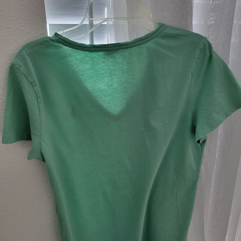 Polo by Ralph Lauren Women's Green V-Neck T-Shirt - Picture 3 of 4